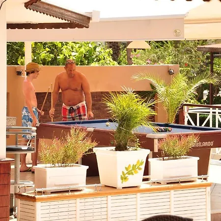 Selen Aparthotel Icmeler
