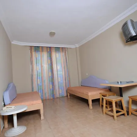 Aparthotel Selen 2*