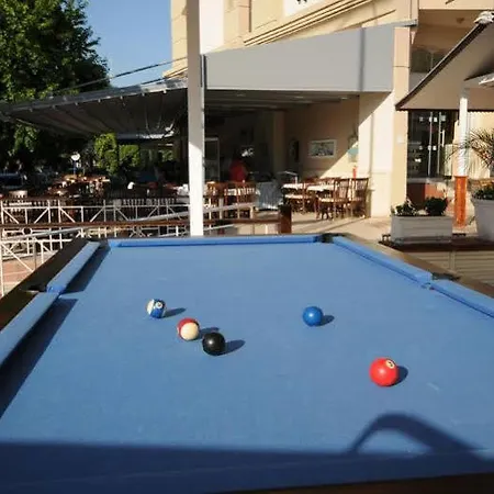 Selen Aparthotel 2*